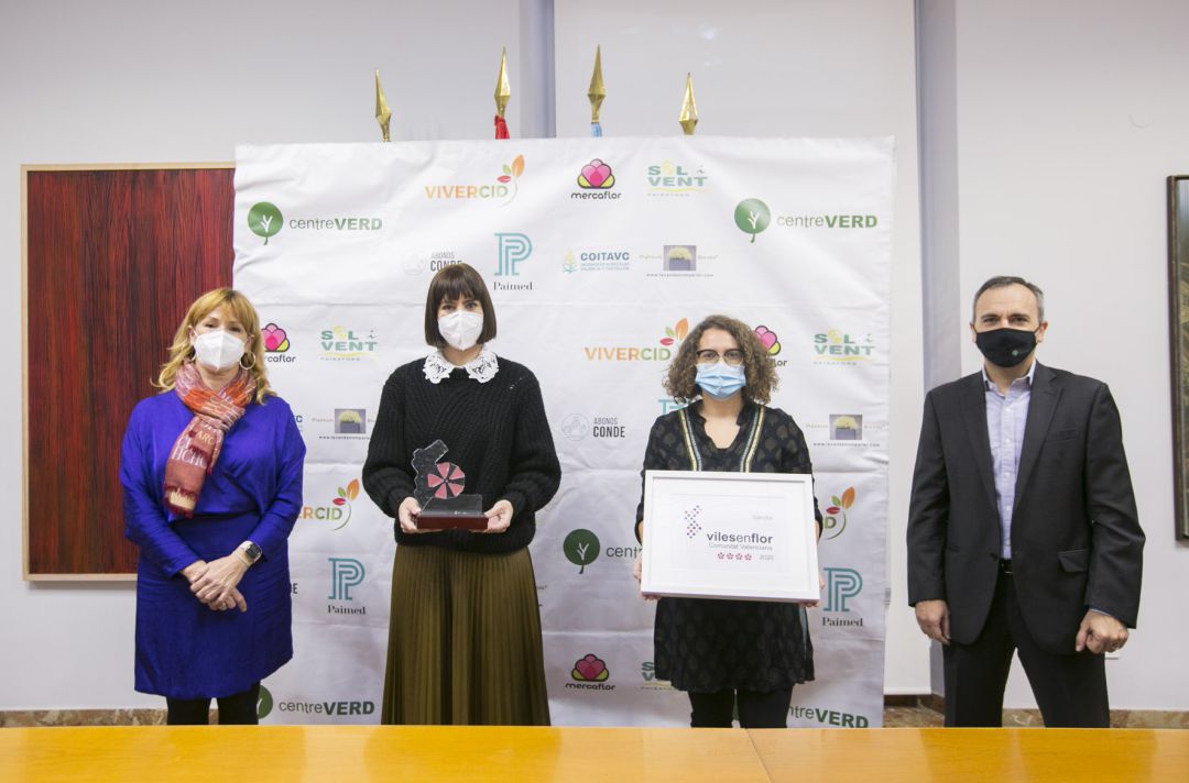 Reconocimiento para Gandia de Associació Professional de Flors, Plantes i Tecnologia Hortofrutícola de la Comunitat Valenciana Reconocimiento para Gandia de Associació Professional de Flors, Plantes i Tecnologia Hortofrutícola de la Comunitat Valenciana