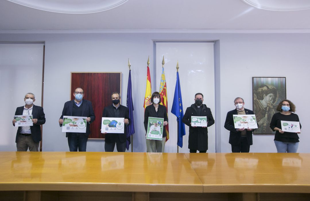 Acuerdo entre Ajuntament de Gandia, Global Omnium y Cáritas Acuerdo entre Ajuntament de Gandia, Global Omnium y Cáritas