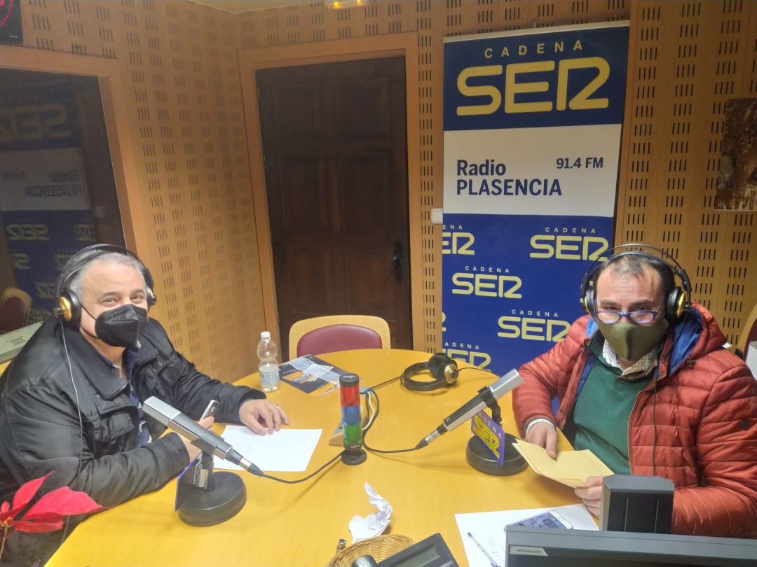 Antonio y fernando en los estudios de SER Norte de Extremadura Antonio y fernando en los estudios de SER Norte de Extremadura