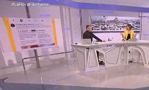 Mónica López comenta Ios tuits de Espinosa de los Monteros durante el programa Mónica López comenta Ios tuits de Espinosa de los Monteros durante el programa