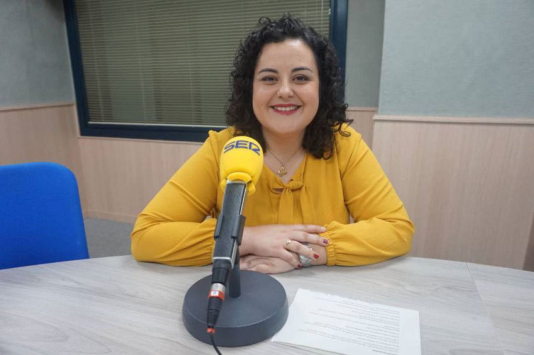 Laura Estevan, alcaldesa de Sax, en una visita a Radio Elda Cadena SER Laura Estevan, alcaldesa de Sax, en una visita a Radio Elda Cadena SER