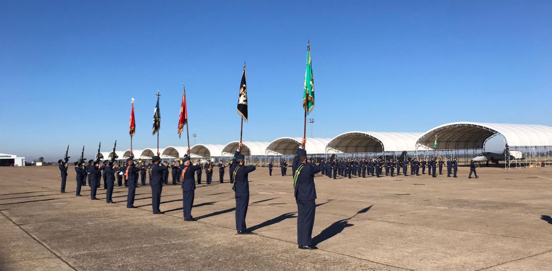Acto de toma de posesión del coronel Jesús Rodríguez de Castro como nuevo jefe de la Base de Talavera la Real Acto de toma de posesión del coronel Jesús Rodríguez de Castro como nuevo jefe de la Base de Talavera la Real