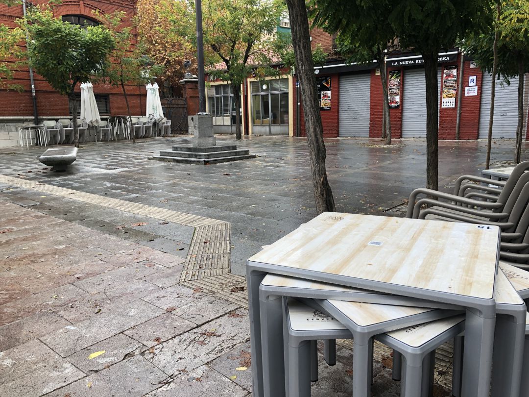 Solo las terrazas exteriores se librarán del nuevo cerrojazo impuesto por la Junta dada la evolución de la pandemia Solo las terrazas exteriores se librarán del nuevo cerrojazo impuesto por la Junta dada la evolución de la pandemia