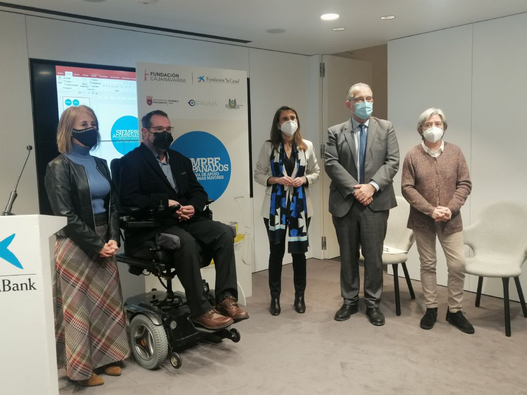 Presentación del proyecto de Fundación La Caixa, Ayuntamiento de Pamplona y Fundación Caja Navarra para abordar la soledad de las personas mayores. Presentación del proyecto de Fundación La Caixa, Ayuntamiento de Pamplona y Fundación Caja Navarra para abordar la soledad de las personas mayores.