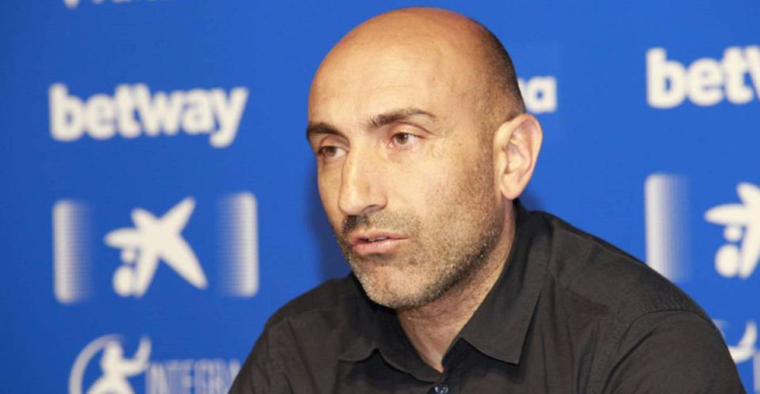 Abelardo en su anterior etapa como entrenador albiazul. Abelardo en su anterior etapa como entrenador albiazul.