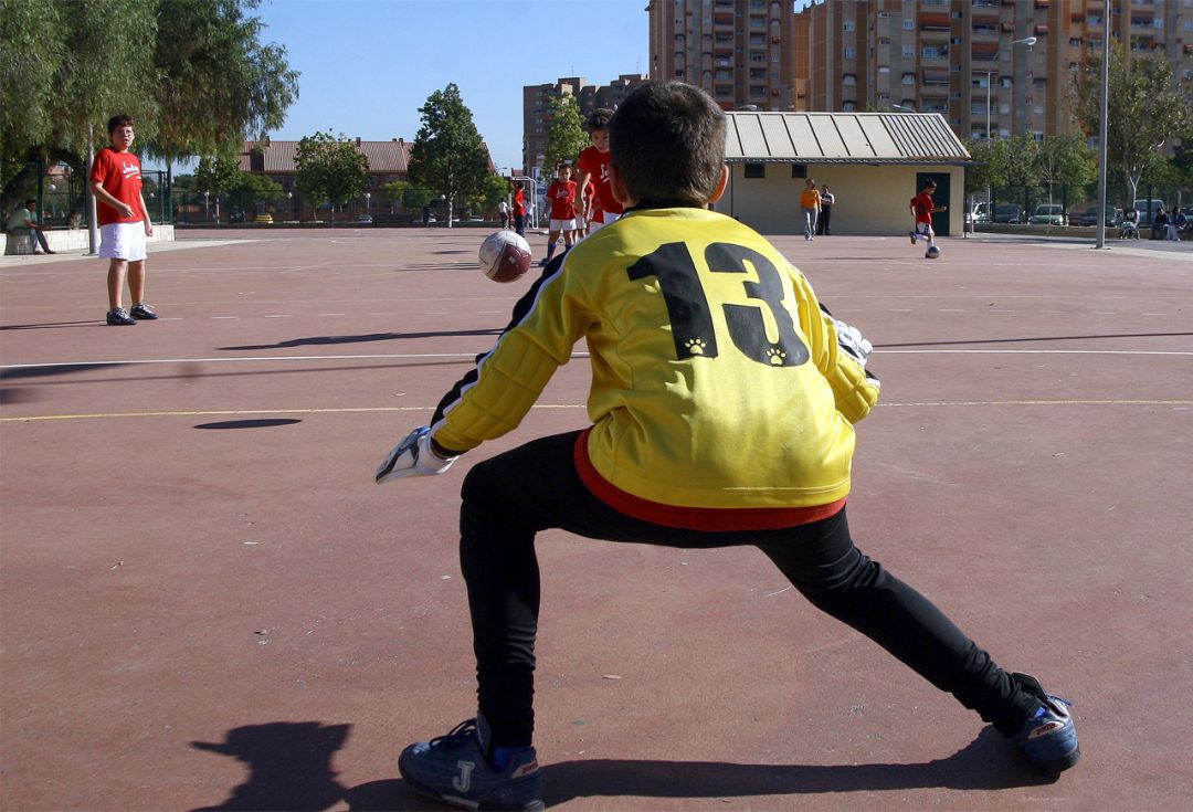 La Fundación Deportiva Municipal de València suspende en enero la fase municipal de los 39 Juegos Deportivos La Fundación Deportiva Municipal de València suspende en enero la fase municipal de los 39 Juegos Deportivos