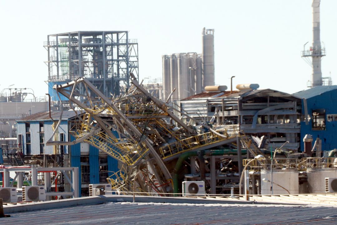 Les instal·lacions d'IQOXE després de l'explosió del passat 14 de gener de 2020. Les instal·lacions d'IQOXE després de l'explosió del passat 14 de gener de 2020.