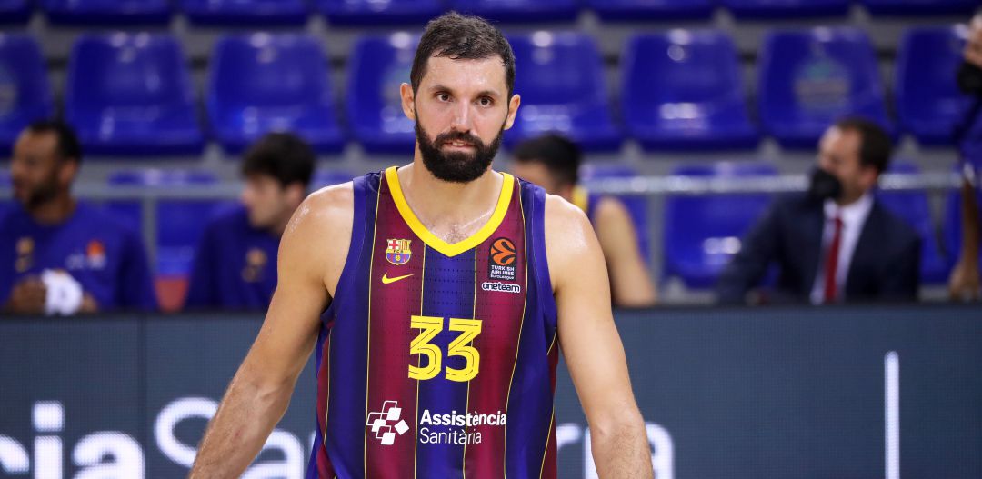 Mirotic, durante un partido de Euroliga de esta temporada con el Barcelona Mirotic, durante un partido de Euroliga de esta temporada con el Barcelona