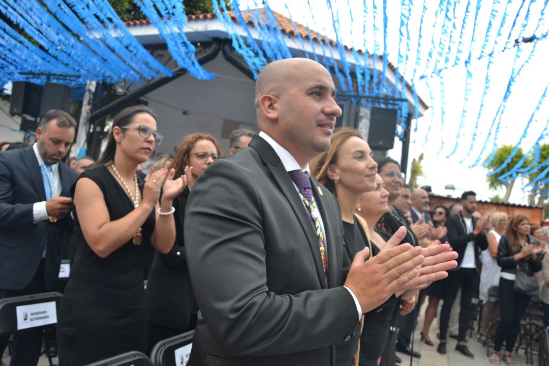 El alcalde de El Tanque, Román Martín, durante un acto público. El alcalde de El Tanque, Román Martín, durante un acto público.