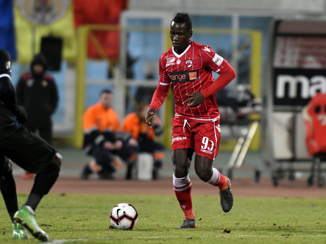 Mamatou N'diaye, natural de Mali y con el que negocia el Marino para este mercado invernal. Mamatou N'diaye, natural de Mali y con el que negocia el Marino para este mercado invernal.