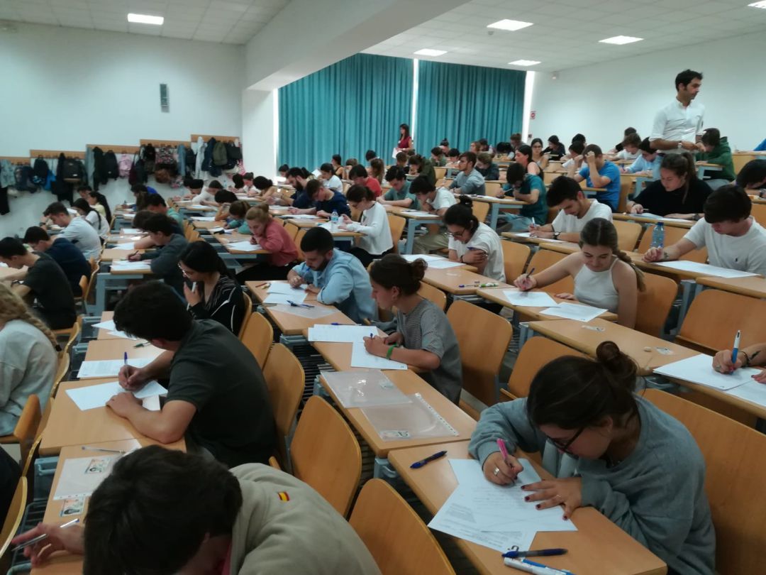 Los exámenes no podrán realizarse de forma presencial Los exámenes no podrán realizarse de forma presencial