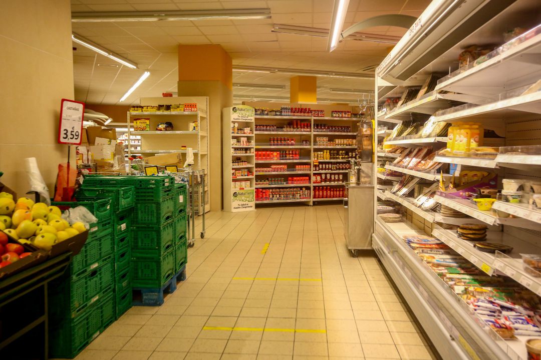 Los supermercados están considerados como actividad escolar.
Los supermercados están considerados como actividad escolar.