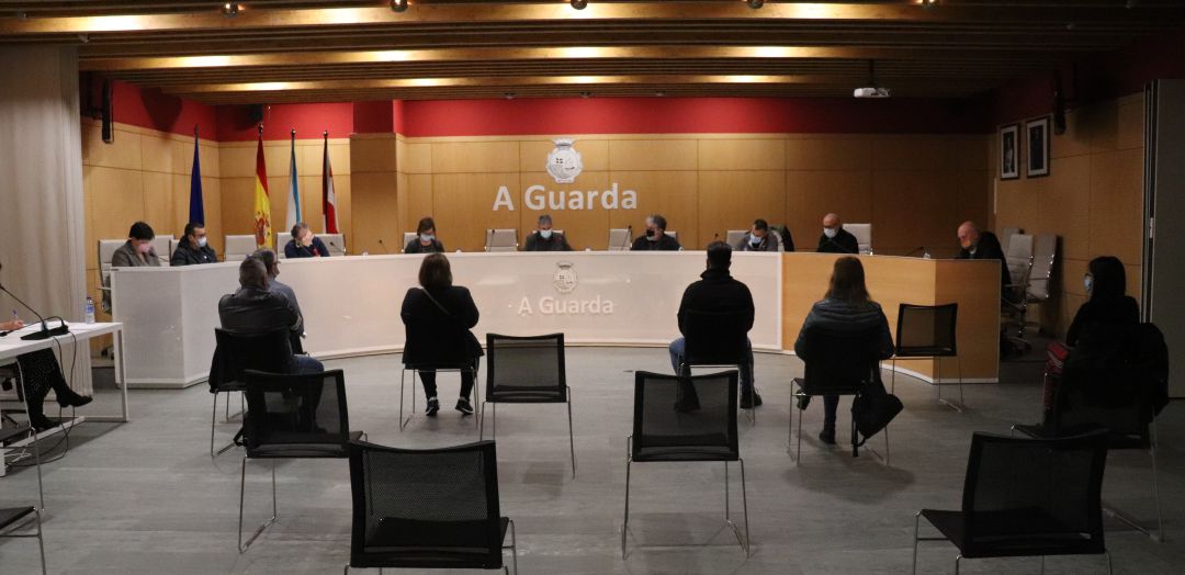 Salón de plenos del concello de A Guarda. Salón de plenos del concello de A Guarda.