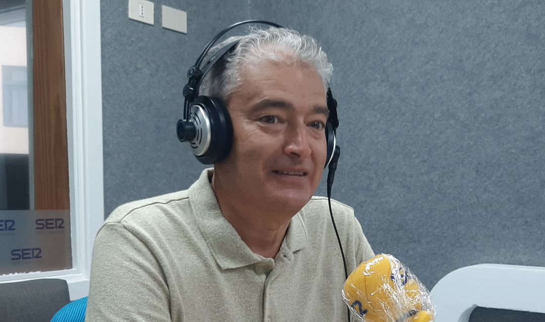 José Juan Cruz, alcalde de Tías en los estudios de SER Lanzarote. José Juan Cruz, alcalde de Tías en los estudios de SER Lanzarote.