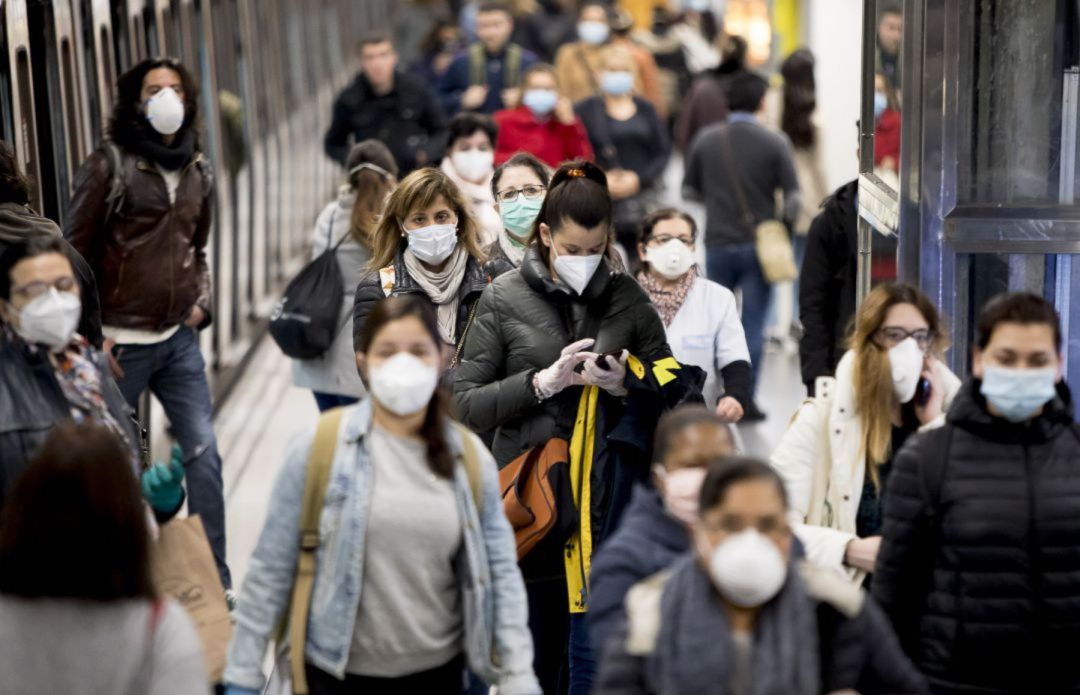 Las mascarillas se han convertido en un elemento habitual en nuestra vida diaria Las mascarillas se han convertido en un elemento habitual en nuestra vida diaria
