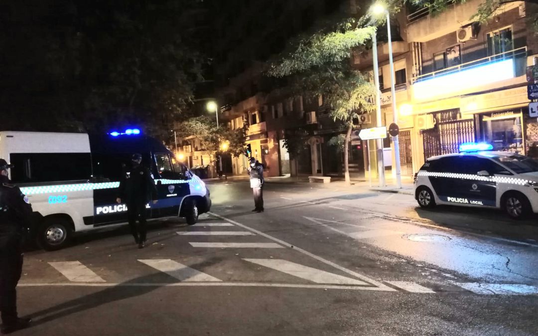 Controles del toque de queda la pasada noche en Puertollano Controles del toque de queda la pasada noche en Puertollano