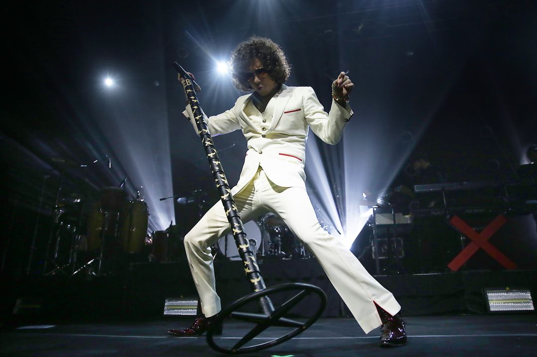 Imagen de Enrique Bunbury durante un concierto Imagen de Enrique Bunbury durante un concierto