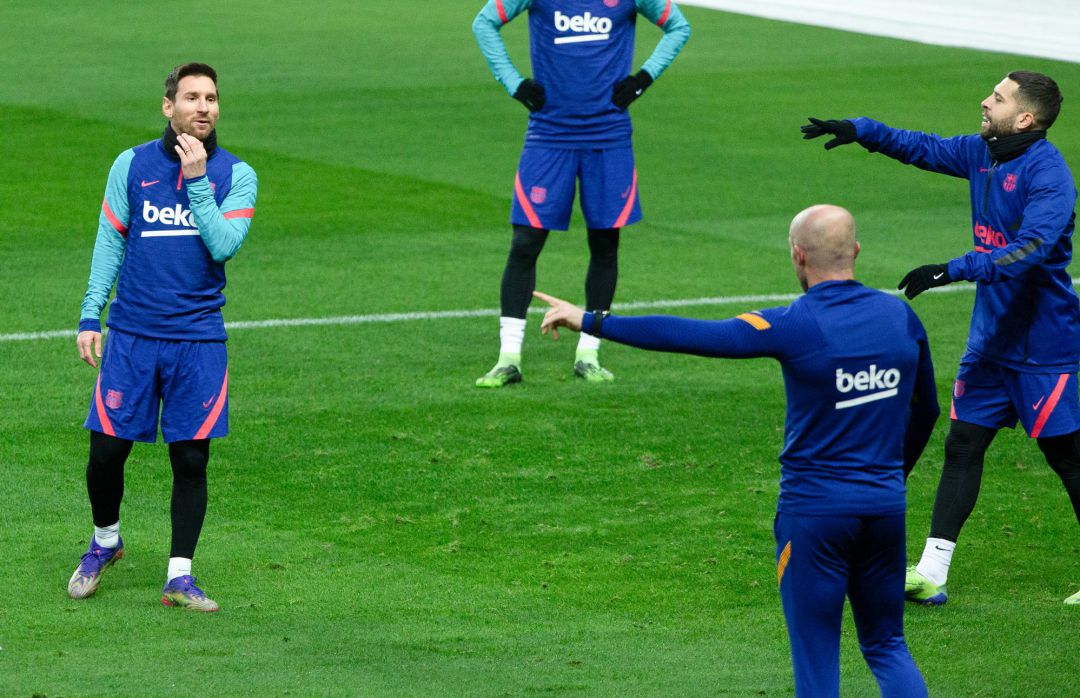Lionel Messi, durante un entrenamiento para la final de la Supercopa de España Lionel Messi, durante un entrenamiento para la final de la Supercopa de España