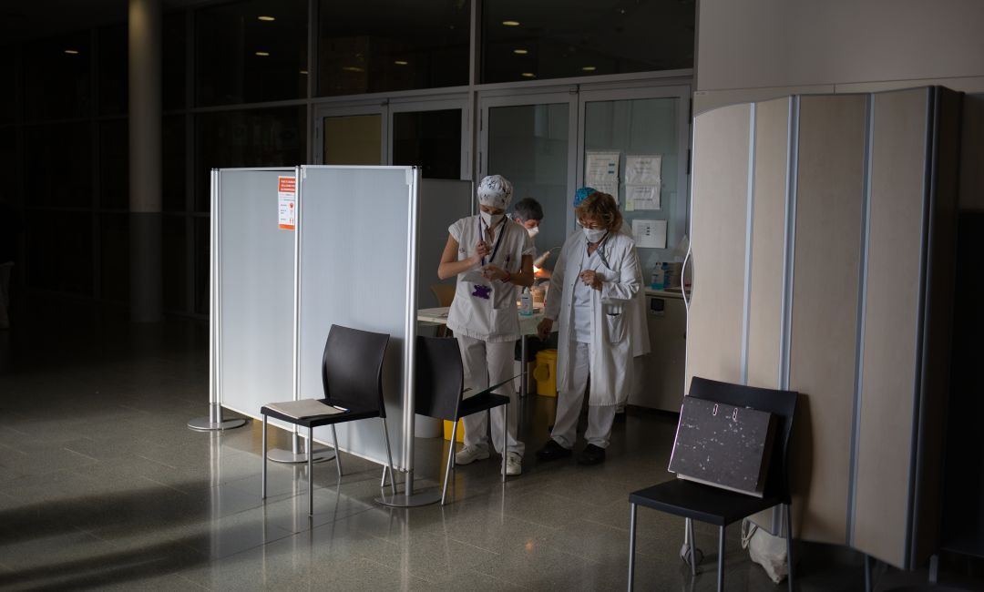 La campaña de vacunación en el Hospital Clínico. La campaña de vacunación en el Hospital Clínico.