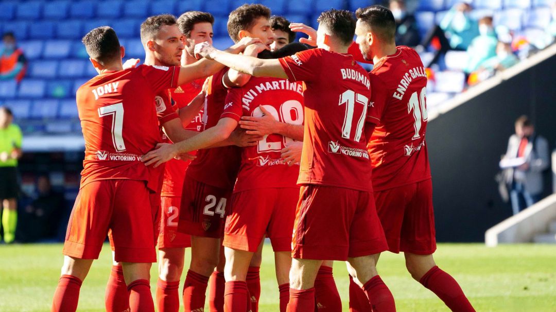 Osasuna celebra el primero de sus goles en el campo del Espanyol para pasar a octavos Osasuna celebra el primero de sus goles en el campo del Espanyol para pasar a octavos