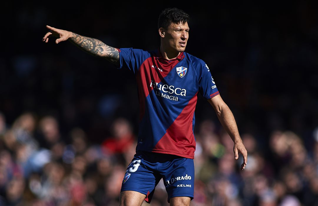 Musto con la camiseta del Huesca Musto con la camiseta del Huesca