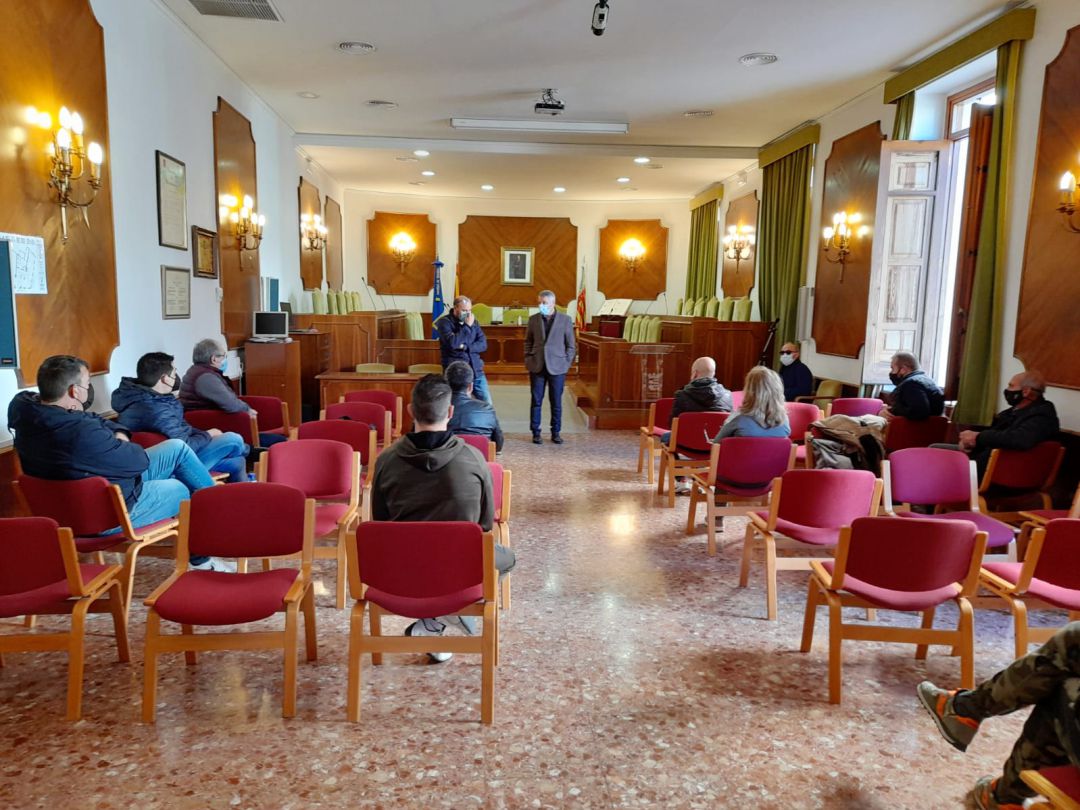 Reunión en Oliva con el sector de la hostelería Reunión en Oliva con el sector de la hostelería