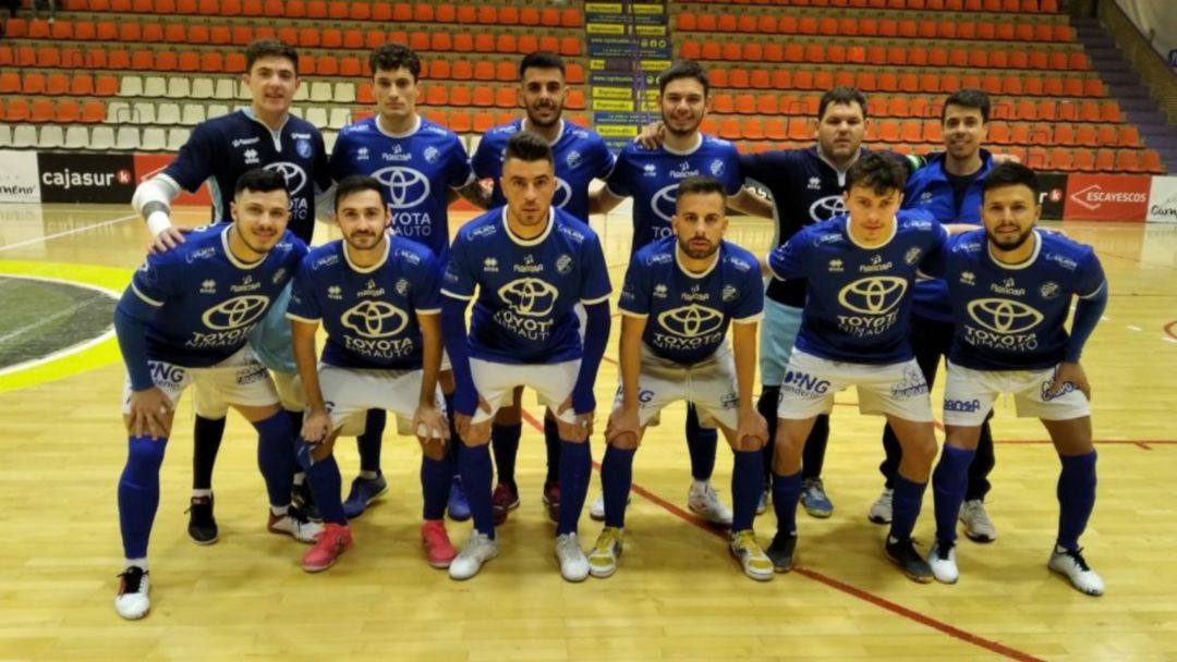 El equipo antes del partido en Jaén El equipo antes del partido en Jaén