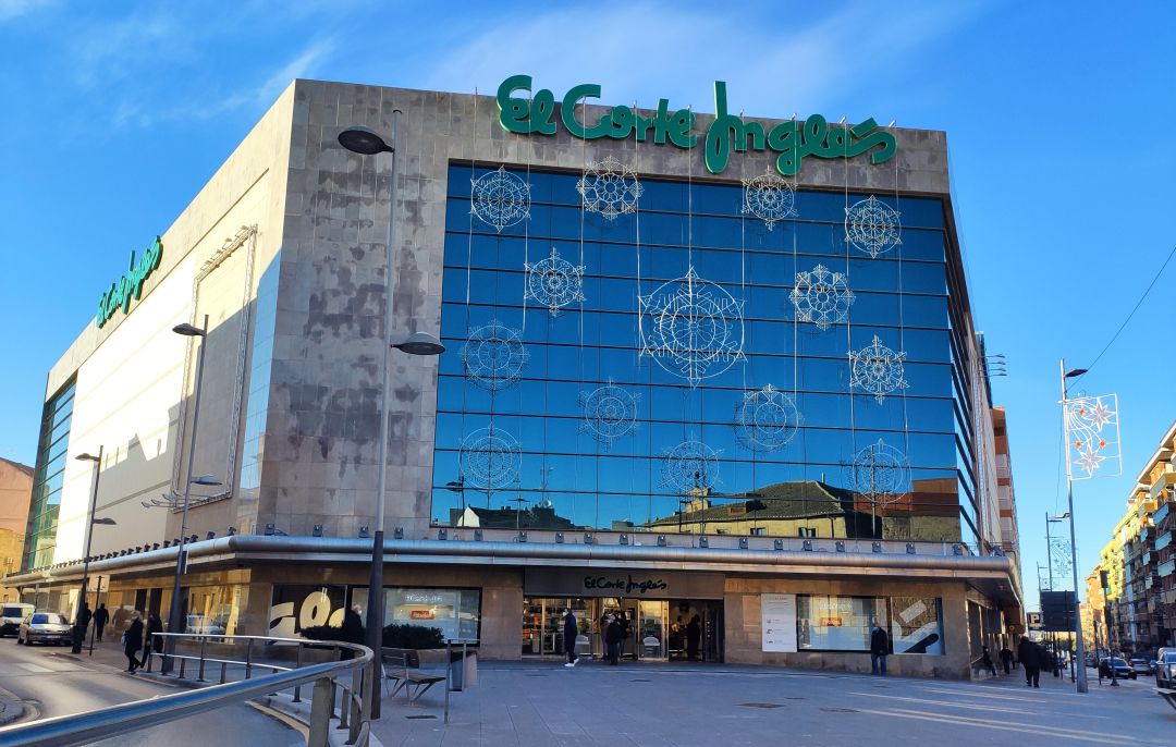 El Corte Inglés de Linares. El Corte Inglés de Linares.