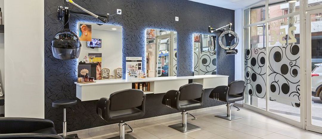Imagén del interior de una peluqueria en Santander. Imagén del interior de una peluqueria en Santander.