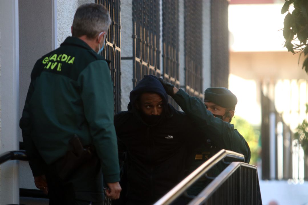 José Arcadio D. N., 'El melillero', llevado por la guardia civil a los juzgados de Fuengirola (Málaga), tras ser detenido como sospechoso de arrojar ácido a su expareja y a una amiga de esta en Cártama José Arcadio D. N., 'El melillero', llevado por la guardia civil a los juzgados de Fuengirola (Málaga), tras ser detenido como sospechoso de arrojar ácido a su expareja y a una amiga de esta en Cártama