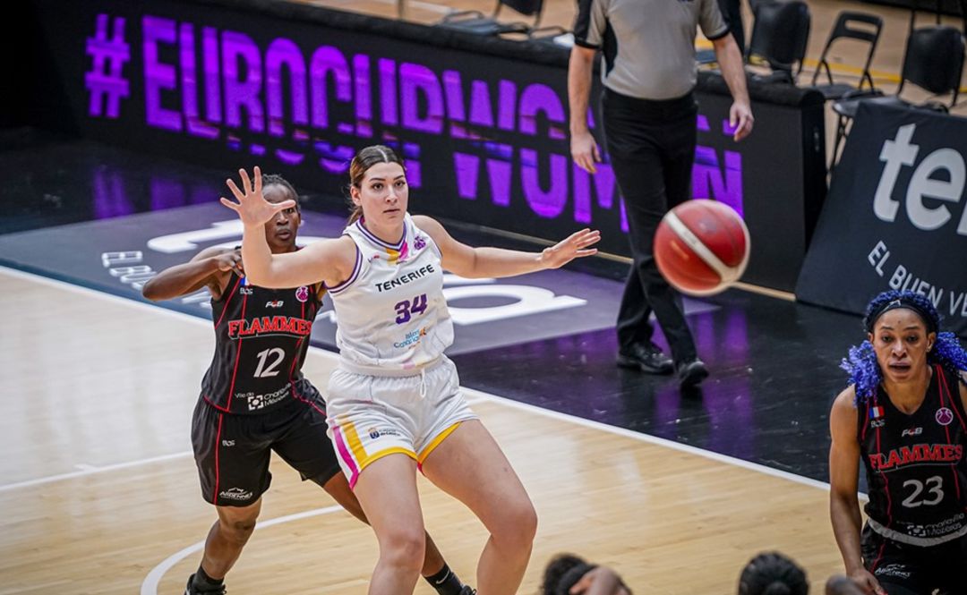 María Fasoula debutó con el conjunto tinerfeño en tierras valencianas María Fasoula debutó con el conjunto tinerfeño en tierras valencianas