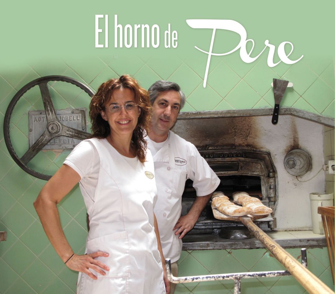 María Amat junto a su marido, Jose María García, responsables de la panadería de Petrer María Amat junto a su marido, Jose María García, responsables de la panadería de Petrer