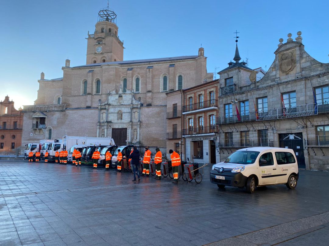 Se han presentado todos los vehículos del servicio de limpieza de Acciona para Medina del Campo Se han presentado todos los vehículos del servicio de limpieza de Acciona para Medina del Campo
