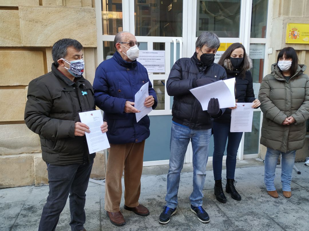 Integrantes de la Plataforma ¡Soria Ya! en la Subdelegación del Gobierno Integrantes de la Plataforma ¡Soria Ya! en la Subdelegación del Gobierno