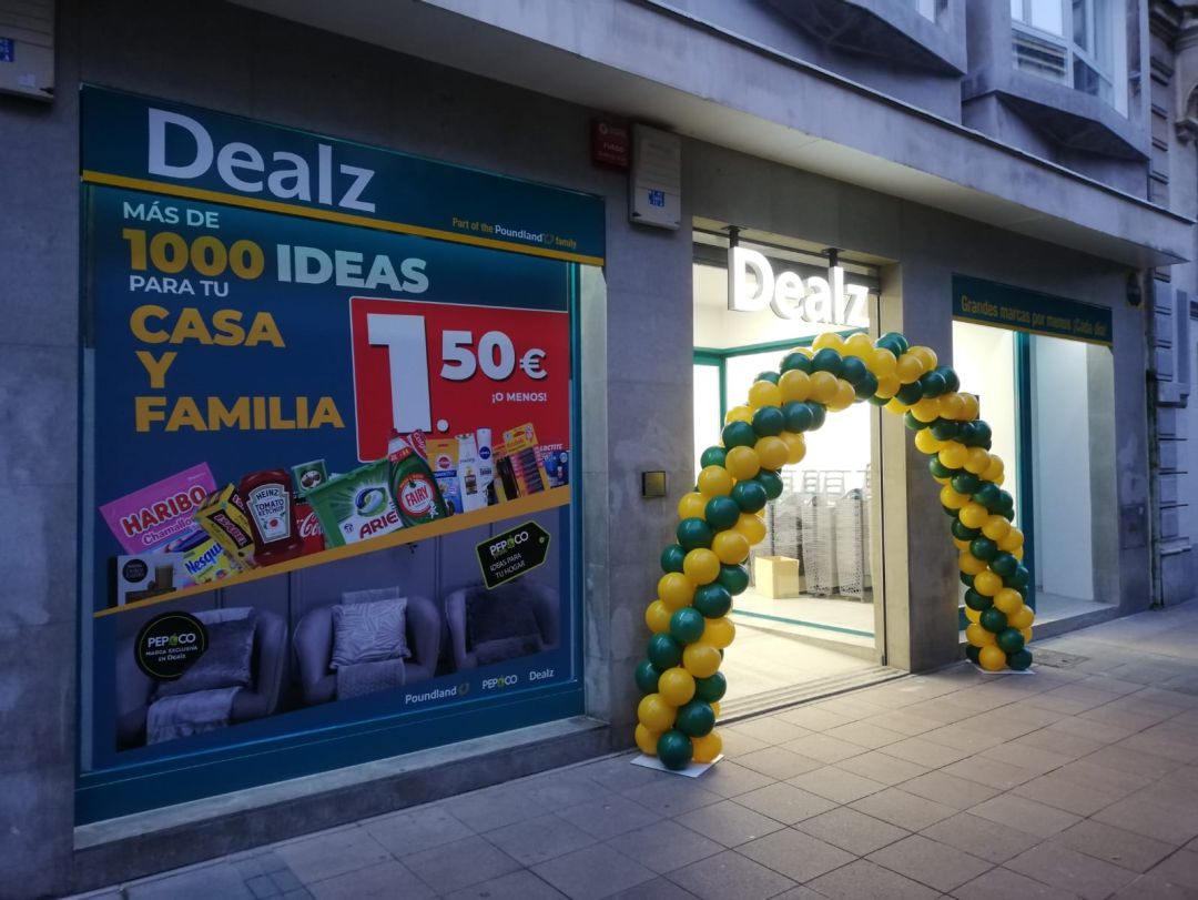 Dealz momentos antes de su apertura Dealz momentos antes de su apertura