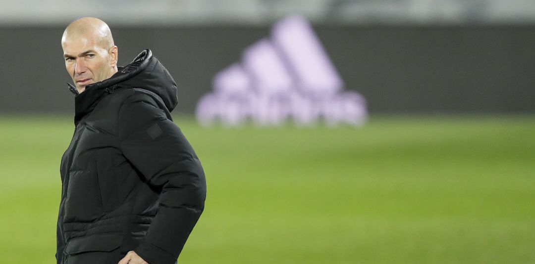 Zinedine Zidane, durante un partido del Real Madrid de la presente temporada Zinedine Zidane, durante un partido del Real Madrid de la presente temporada