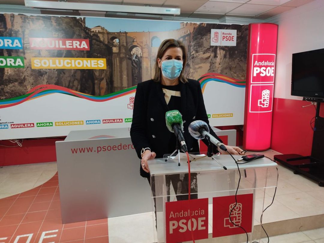 La portavoz del PSOE rondeño, Isabel Aguilera La portavoz del PSOE rondeño, Isabel Aguilera