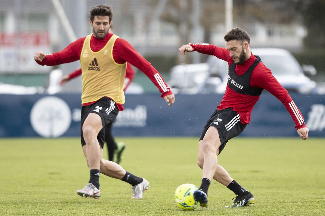Torres y Navas durante la última sesión en Tajonar antes de partir hacia Valencia Torres y Navas durante la última sesión en Tajonar antes de partir hacia Valencia
