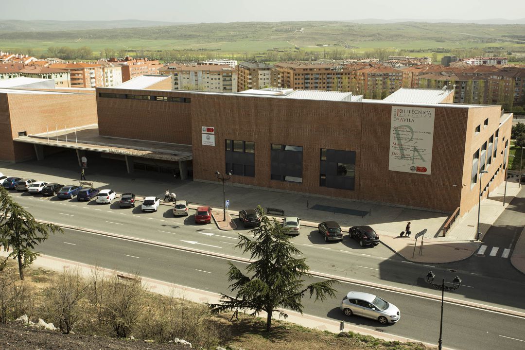 Escuela Politécnica de Ávila Escuela Politécnica de Ávila