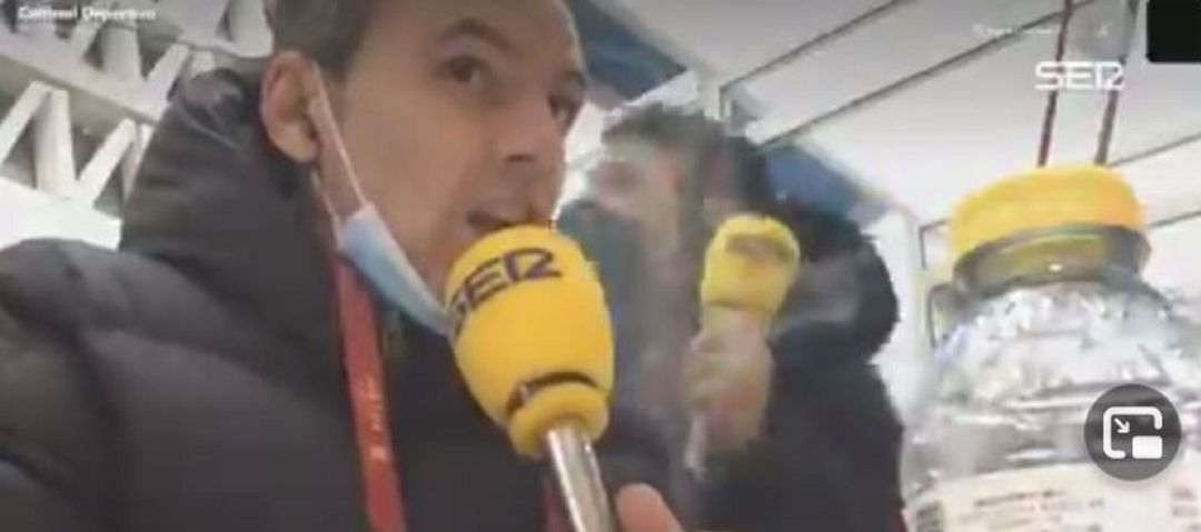 Momento en el que el Alcoyano empata el partido Momento en el que el Alcoyano empata el partido
