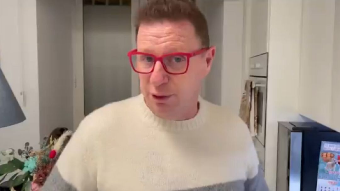 Jorge Cadaval se pronuncia sobre su parecido con Rachel Levine. Jorge Cadaval se pronuncia sobre su parecido con Rachel Levine.