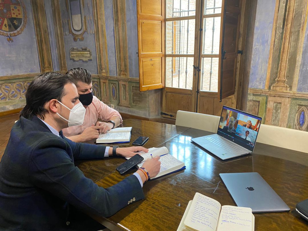 El Ayuntamiento trabaja por el Área de Transportes y la Plataforma Logística El Ayuntamiento trabaja por el Área de Transportes y la Plataforma Logística