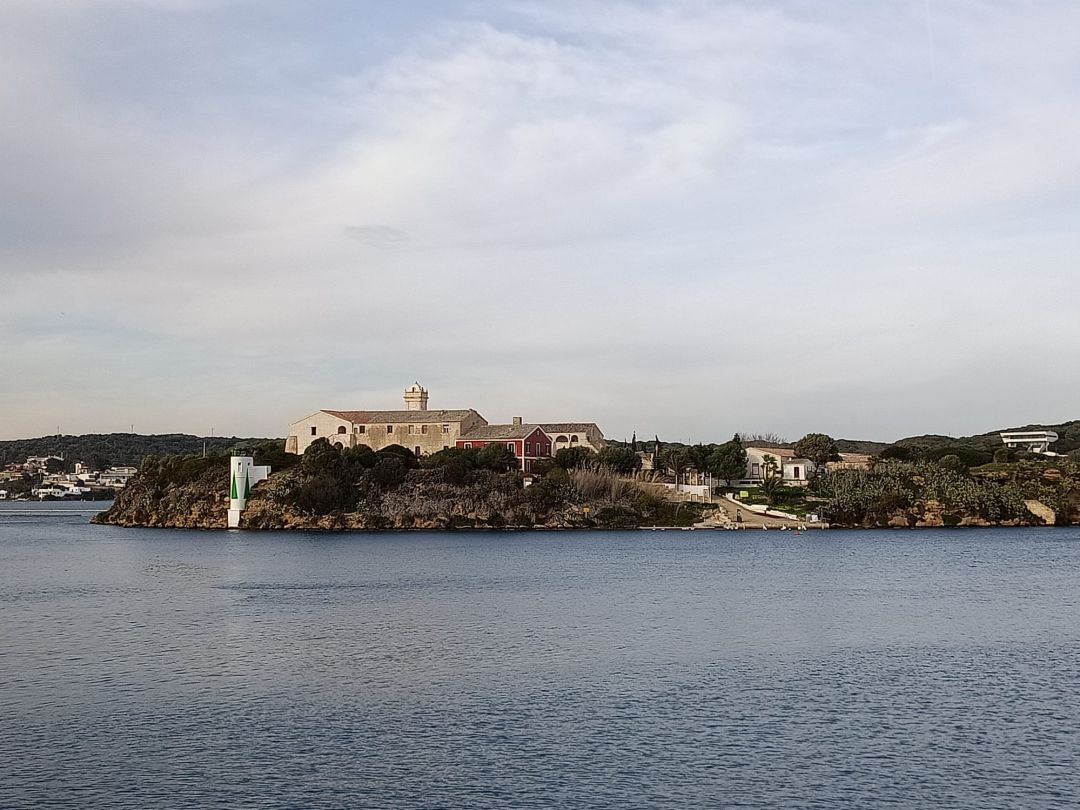 Es liciten les obres per a millorar l'ala sud de l'antic hospital. Es liciten les obres per a millorar l'ala sud de l'antic hospital.