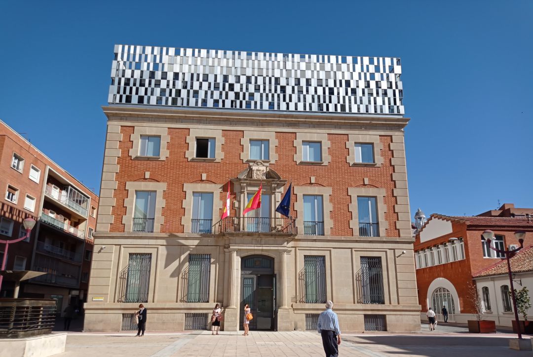 La Audiencia juzga a un hombre acusado de defraudar a la Seguridad Social La Audiencia juzga a un hombre acusado de defraudar a la Seguridad Social