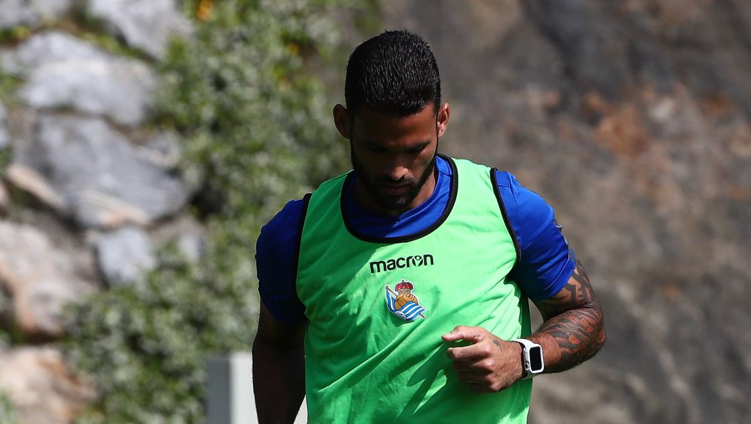 Willian José durante un entrenamiento en Zubiet Willian José durante un entrenamiento en Zubiet