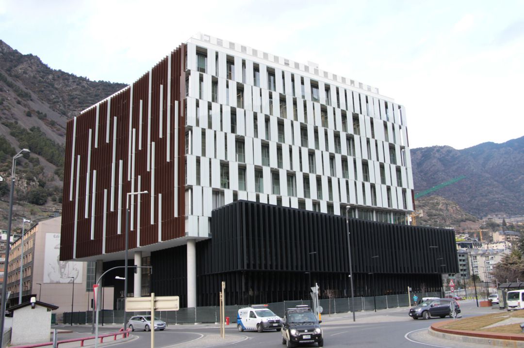 L’Associació de Prrofessionals de la Comunicació d’Andorra (APCA) condemna l’agressió patida per un periodista davant de la Batllia dimecres a la nit mentre realitzava la seva feina. L’Associació de Prrofessionals de la Comunicació d’Andorra (APCA) condemna l’agressió patida per un periodista davant de la Batllia dimecres a la nit mentre realitzava la seva feina.