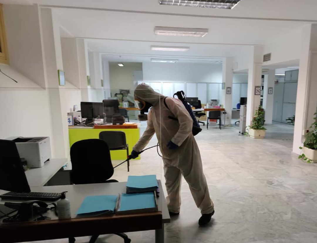 Desinfección del interior del Ayuntamiento de Arrecife. Desinfección del interior del Ayuntamiento de Arrecife.