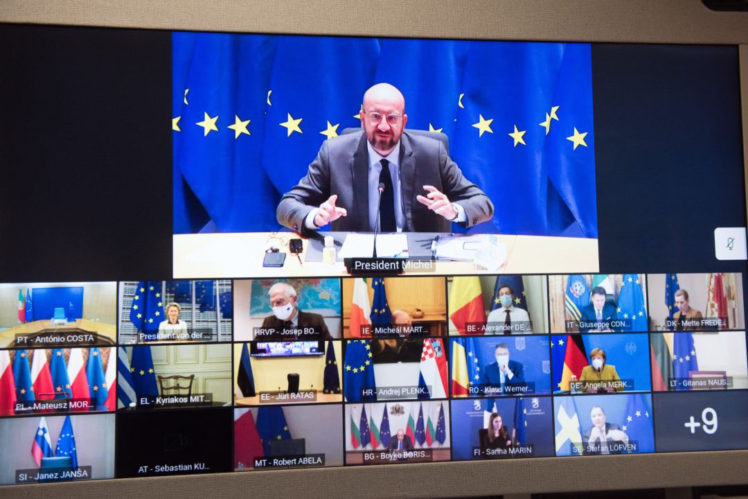 Reunión anoche de los líderes europeos para aunar estrategias frente al virus. Reunión anoche de los líderes europeos para aunar estrategias frente al virus.
