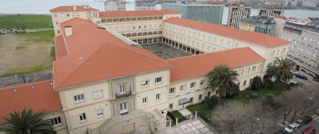 El IES Calvo Sotelo pasará a denominarse Rosalía Mera El IES Calvo Sotelo pasará a denominarse Rosalía Mera