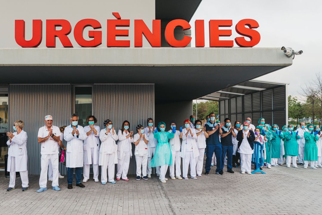 Aplausos para los profesionales del Área de Salud de Gandia en el confinamiento Aplausos para los profesionales del Área de Salud de Gandia en el confinamiento